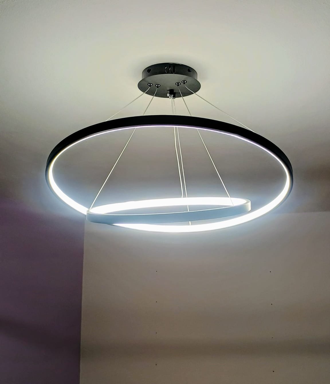 Luminaria Colgante de led integrado 2 Aros color negro